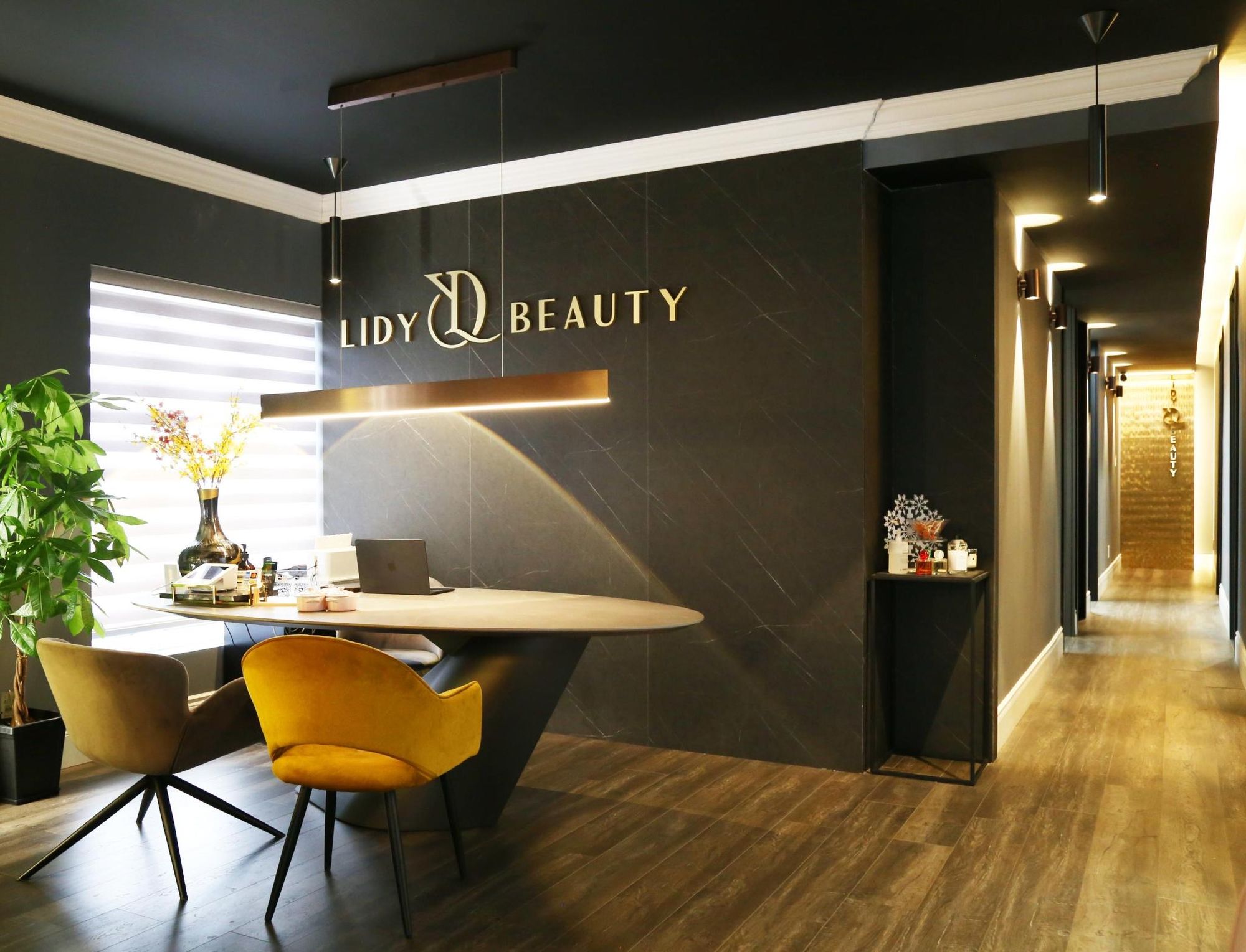 Reception at Lidy Beauty, Mississauga